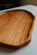 Load image into Gallery viewer, WOODEN PLATTER
