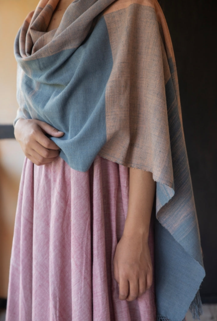 ROSE BLUE | ERI SILK STOLE