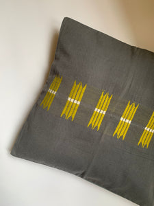 HANDLOOM CUSHION COVER