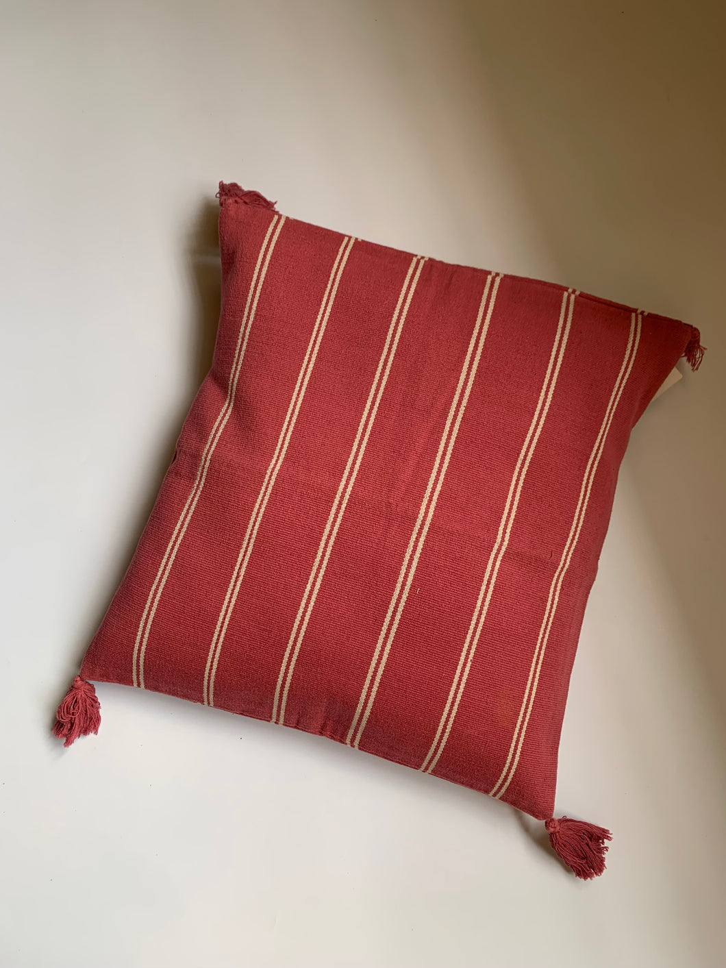 HANDLOOM CUSHION COVER