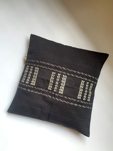 HANDLOOM CUSHION COVER