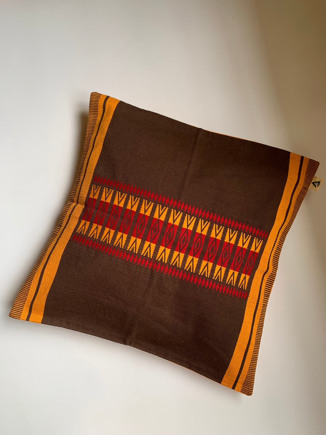 HANDLOOM COVER COVER