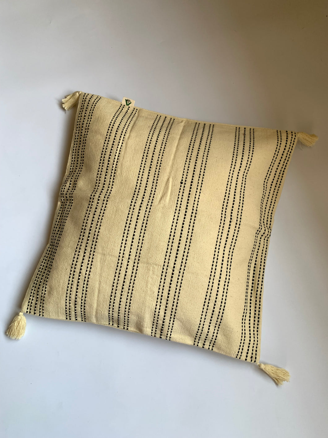 HANDLOOM CUSHION COVER