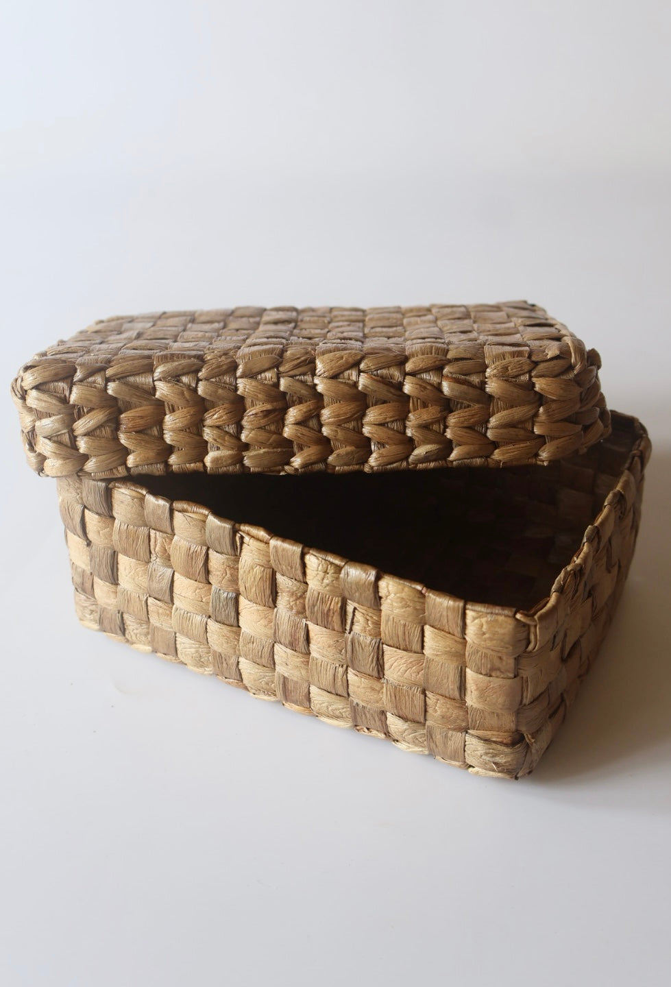 WATER HYACINTH GIFT BOX