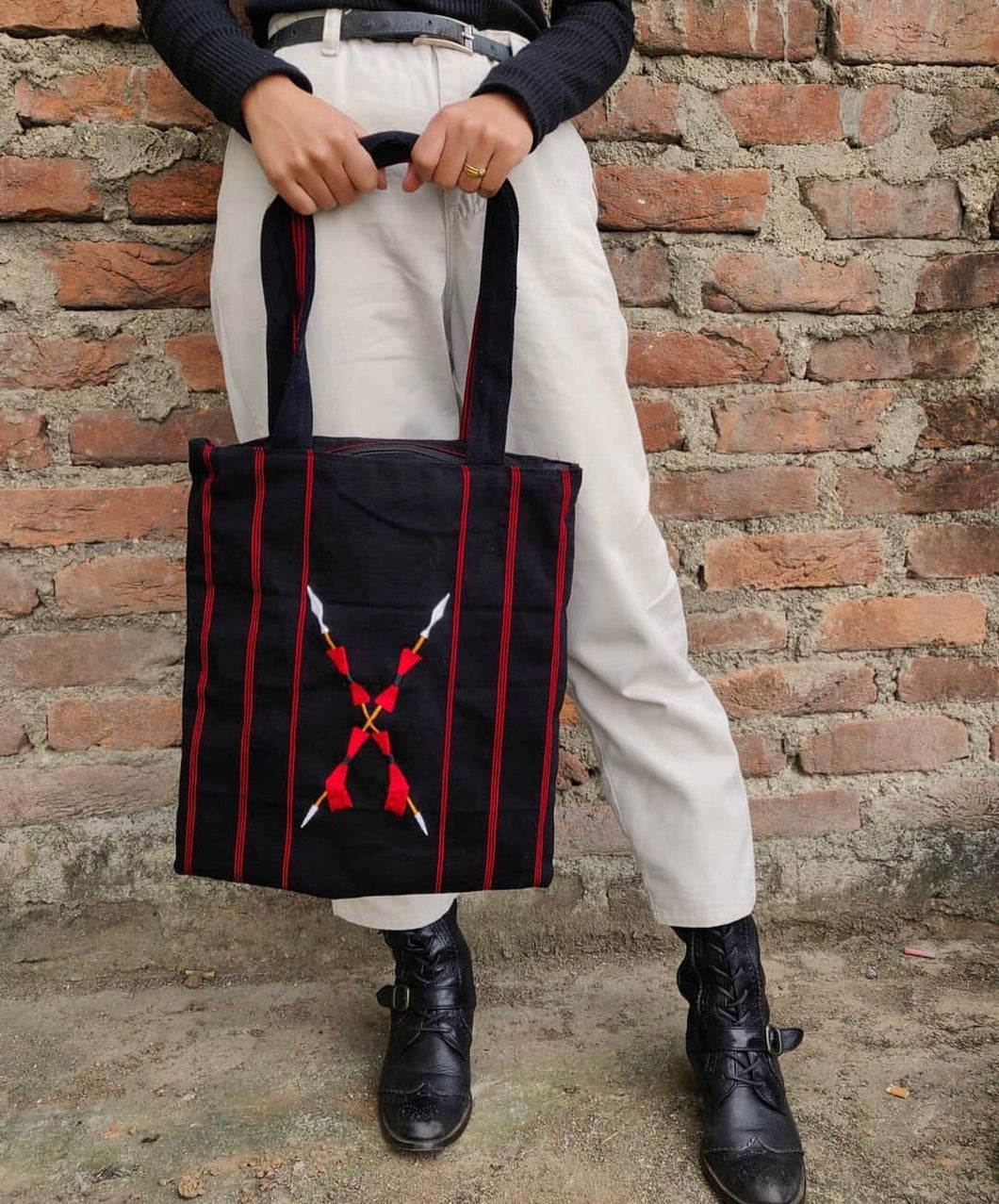 HANDLOOM TOTE BAG
