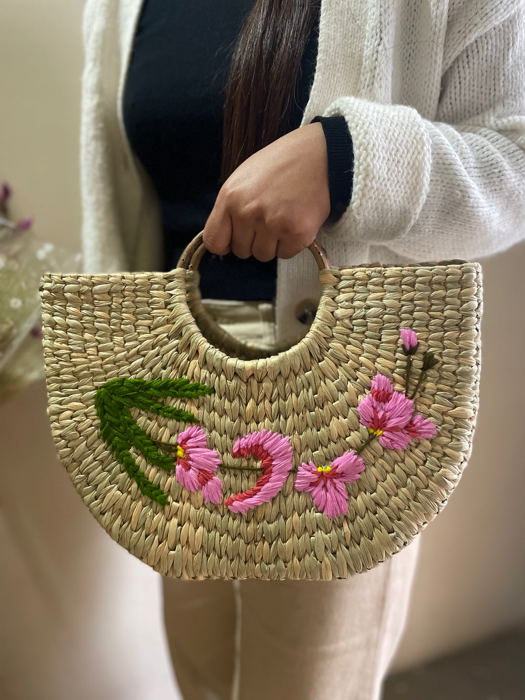 KAUNA EMBROIDERY HAND BAG