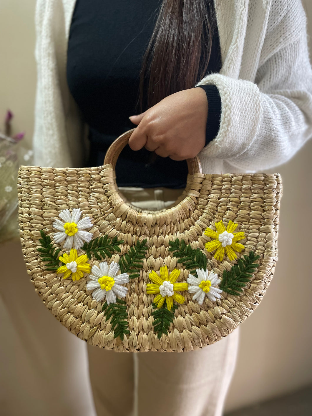 KAUNA EMBROIDERY HAND BAG