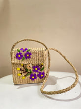 Load image into Gallery viewer, KAUNA EMBROIDERY SLING BAG
