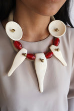 Load image into Gallery viewer, GOULU STATEMENT NECKLACE
