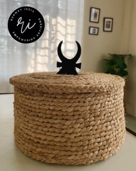 Banana fibre basket with lid